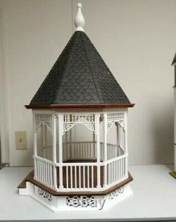 Large Victorian Gazebo 112 scale