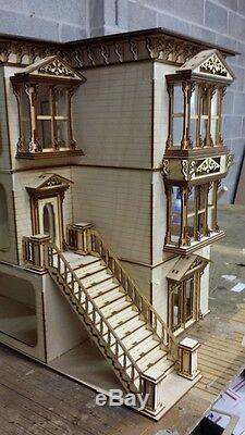 Lisa Painted Lady San Francisco with garage 124 scale Dollhouse