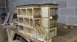 Lisa Painted Lady San Francisco with garage 124 scale Dollhouse