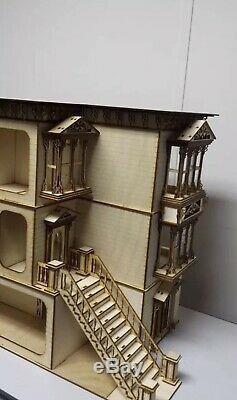 Lisa Painted Lady San Francisco with garage 124 scale Dollhouse