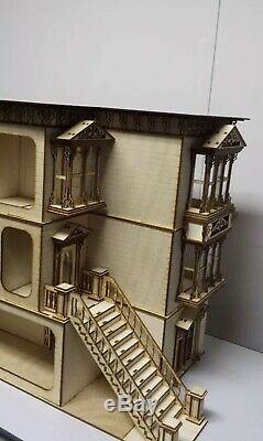 Lisa Painted Lady San Francisco with garage 124 scale Dollhouse