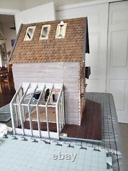 Miniature Farmhouse dollhouse