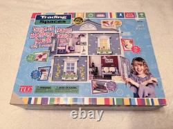 New In Box TLC Trading Spaces Design and Redesign Doll House 2004 Top Toy Award