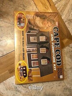 New VINTAGE SKILCRAFT 1979 CAPE COD DOLL HOUSE AND FURNITURE KIT #645
