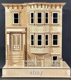 Park Ave. Grand Mansion 124 Dollhouse Kit