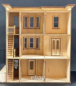 Park Ave. Grand Mansion 124 Dollhouse Kit