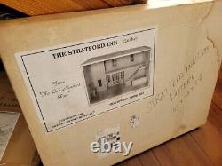 Rare Opening Scene Replica's The Stratford Inn Newhart Roombox Kit 80s TV