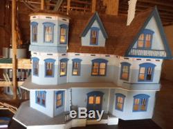 Real Good Toys Queen Anne Dollhouse-ELECTRIC-RESTORATION-PARTS INCLUDED-REDUCED