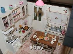 Shabby Chic Cottage 112