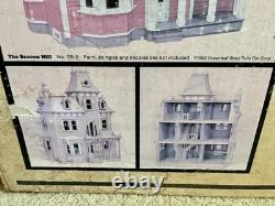 The Beacon Hill Wooden Dollhouse Kit Vintage Greenleaf Designer Series DS-2 1983