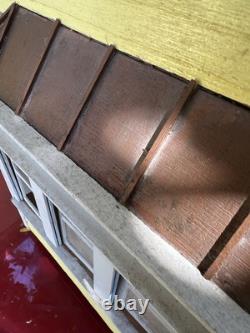 The Beacon Hill Wooden Dollhouse Kit Vintage (pick up only)