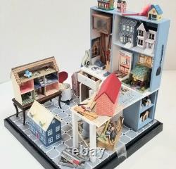 VTG OOAK Dollhouse Repair/ Workshop Garage Diorama 112