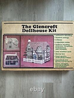 Vintage 1983 Greenleaf Wooden Dollhouse The Glencroft Kit No. Ds-1 Nos