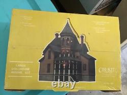 Vintage Dura-Craft Farm House, Miniature Wooden Doll House, FH500 Unused withlight