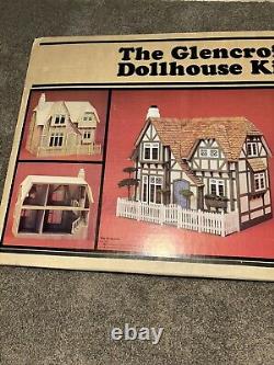 Vintage Greenleaf Wooden Dollhouse The Glencroft Kit No. Ds-1 Nos